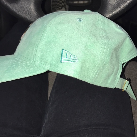 New Era Cap - Picture 4 of 5